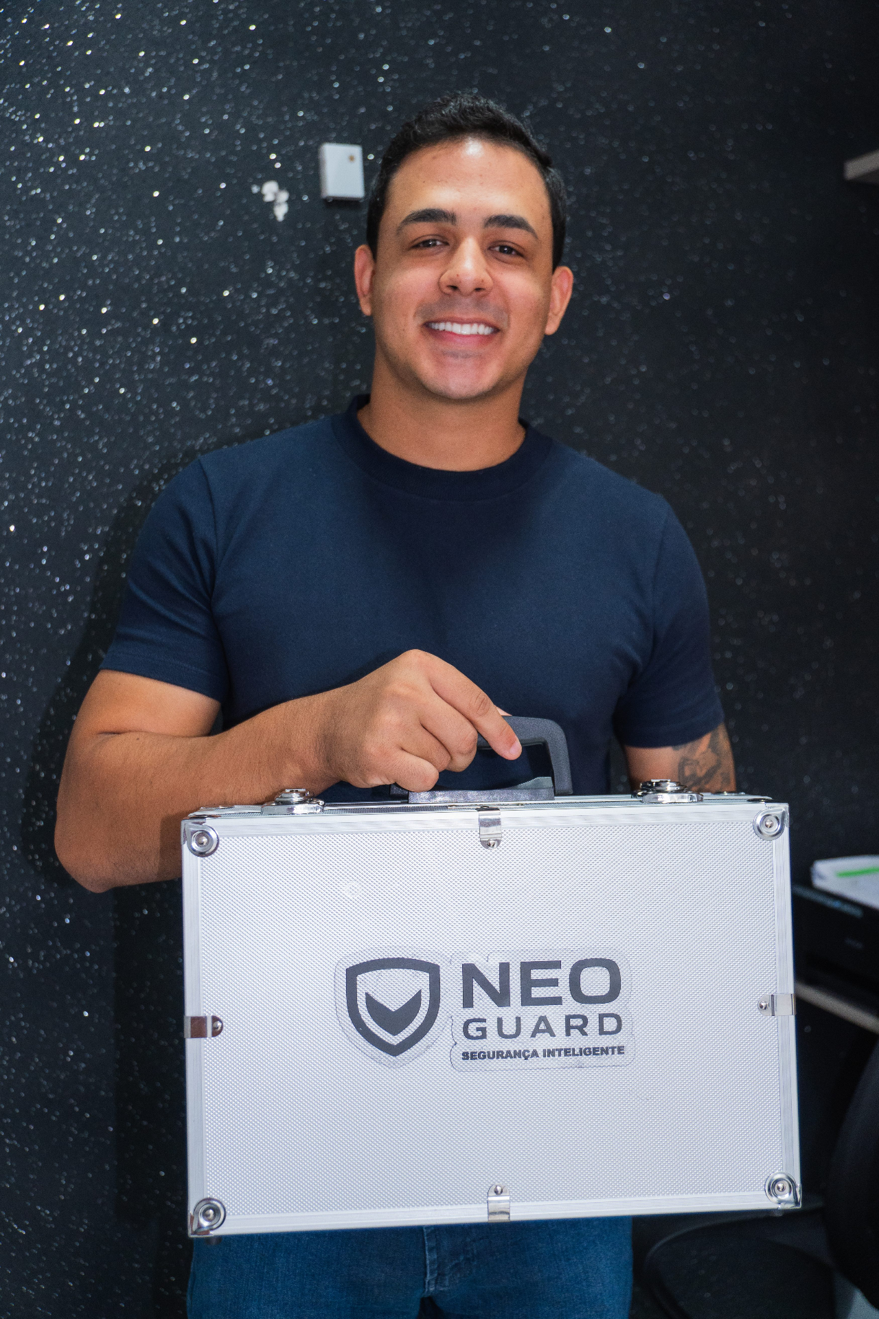 Especialista Neo Guard com kit de segurança